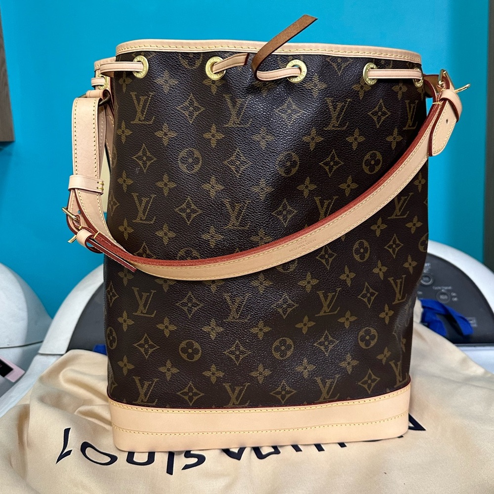 Louis Vuitton vintage Noe GM! All new vachetta and hardware!